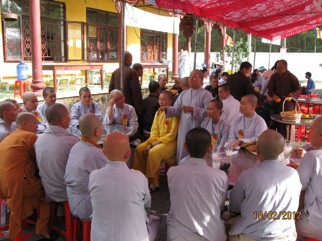 Nét đẹp của lễ họp mặt