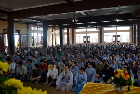 Hơn 1.000 người quy y Tam Bảo ngày Phật đản