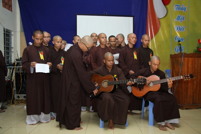 Nét đẹp của lễ họp mặt