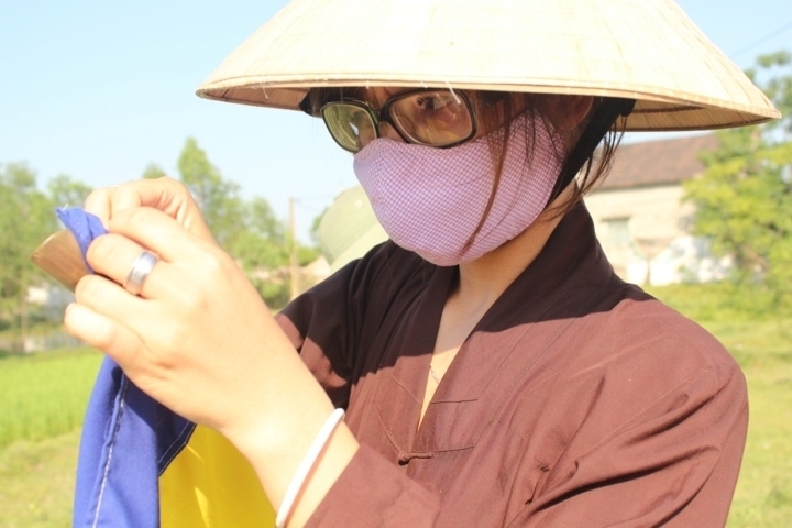 Hà Tĩnh: Chùa Giai Lam tưng bừng diễu hành cờ hoa mừng Phật đản PL: 2556