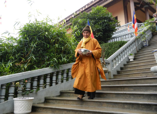Đầu năm du xuân về thiền viện Trúc Lâm Tây Thiên
