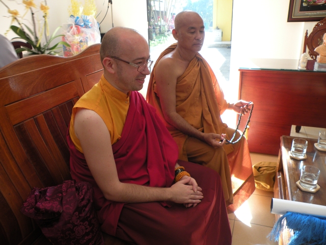 Việt Nam - Tương lai một đạo Phật ?