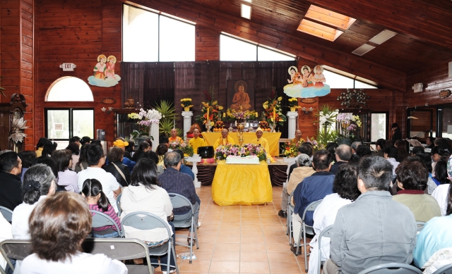 Đại lễ Phật Đản tại tu viện Kim Sơn - Ngôi tòng lâm danh tiếng tại Hoa Kỳ
