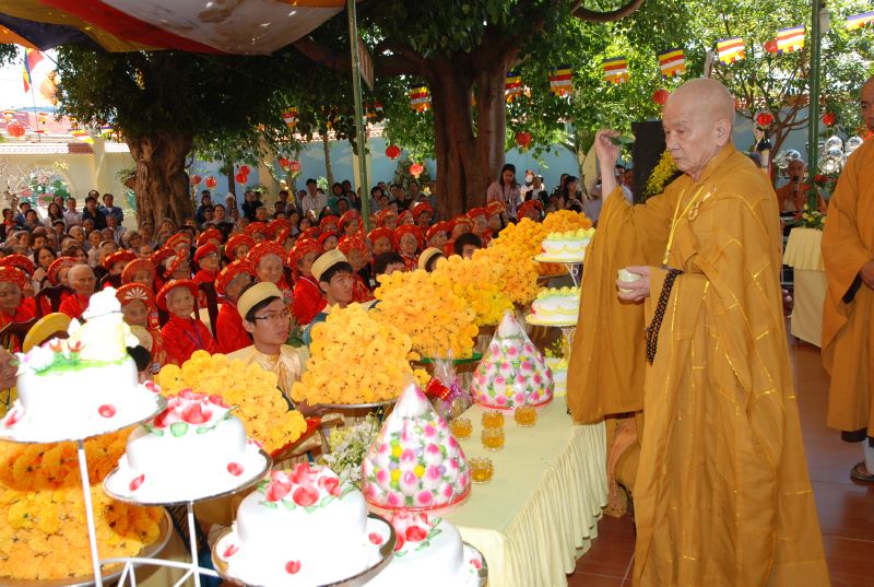 Lâm Đồng: Chùa Giác Hải tổ chức đại lễ Vu Lan Báo Hiếu và chúc thọ gần 1000 cụ