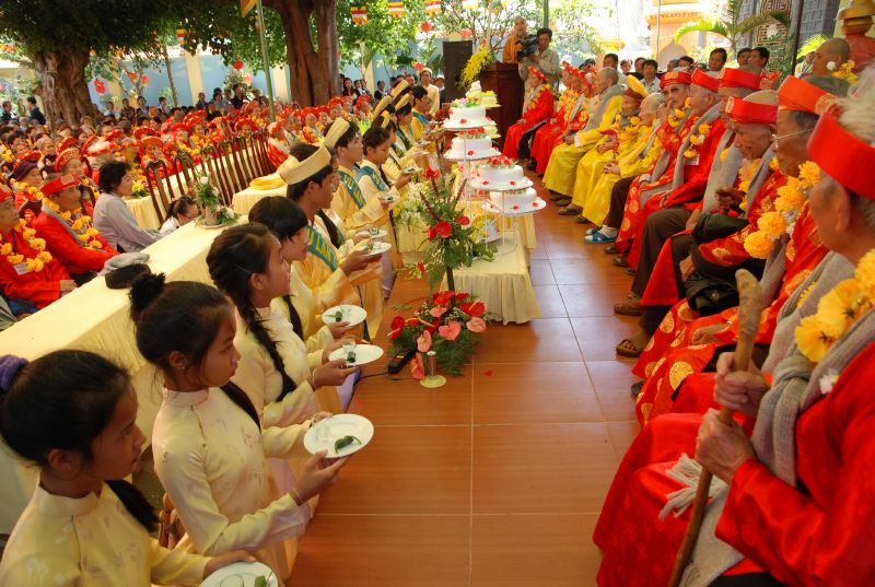 Lâm Đồng: Chùa Giác Hải tổ chức đại lễ Vu Lan Báo Hiếu và chúc thọ gần 1000 cụ