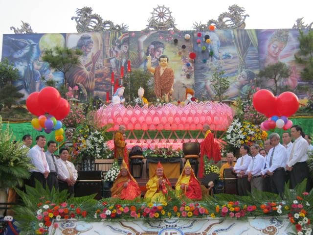 Khánh Hòa: Tổ chức trọng thể Đại lễ Phật đản PL.2556
