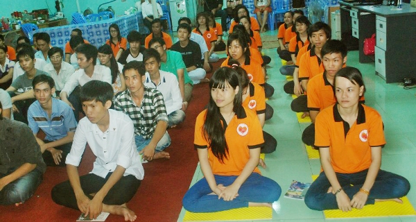 CLB Nhân Sinh tổ chức Thiền tập – Pháp thoại cho Thí sinh