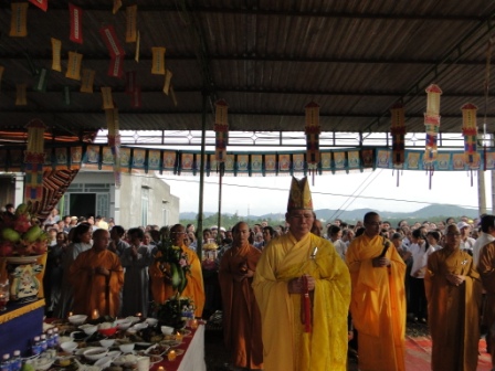 Phật Giáo Đak Lak Làm Lễ Khai Kinh Triệu Hồn Tại Cầu Sêrrepok