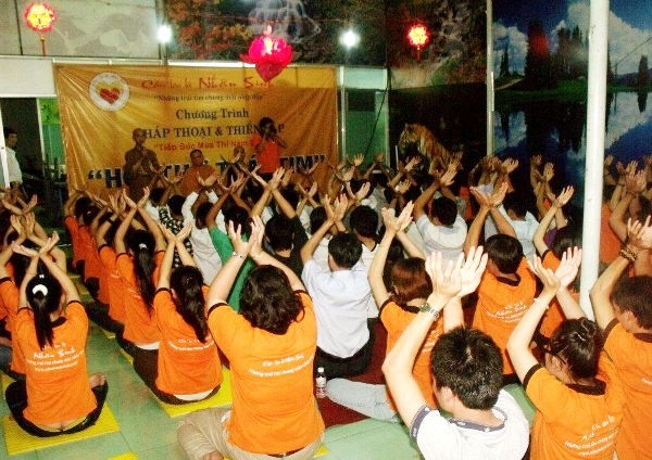 CLB Nhân Sinh tổ chức Thiền tập – Pháp thoại cho Thí sinh
