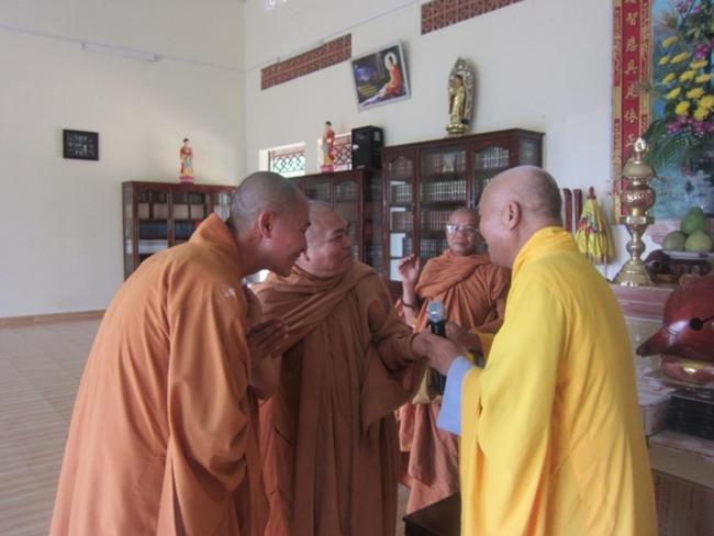 HT. Thích Giác Toàn viếng thăm trường hạ trường TCPH Đồng Nai