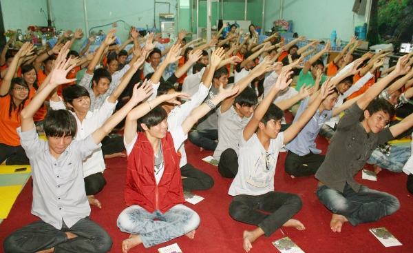 CLB Nhân Sinh tổ chức Thiền tập – Pháp thoại cho Thí sinh