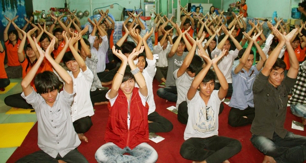 CLB Nhân Sinh tổ chức Thiền tập – Pháp thoại cho Thí sinh