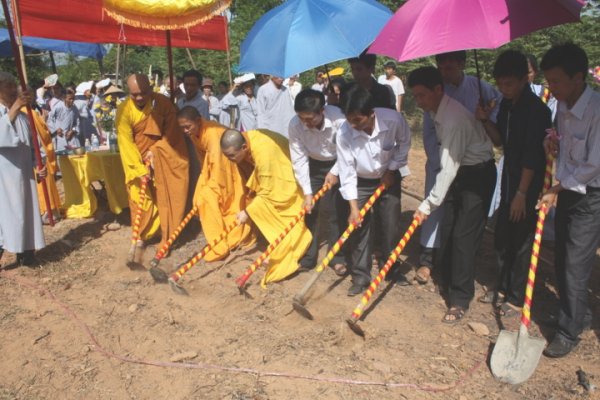 Côn Sơn Tự ngày Phật “trở về”