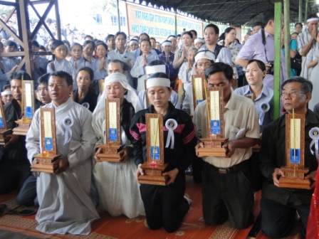 Phật Giáo Đak Lak Làm Lễ Khai Kinh Triệu Hồn Tại Cầu Sêrrepok