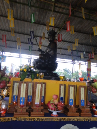 Phật Giáo Đak Lak Làm Lễ Khai Kinh Triệu Hồn Tại Cầu Sêrrepok