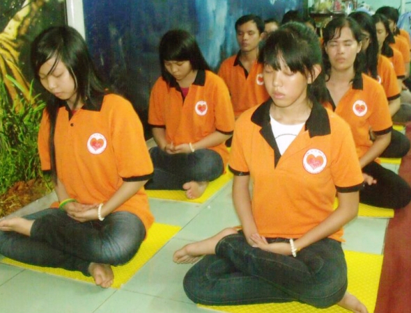 CLB Nhân Sinh tổ chức Thiền tập – Pháp thoại cho Thí sinh