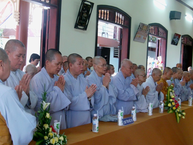 Khai Giảng Khóa An Cư Kiết Hạ Tại Chùa Hòa Bình Năm 2012
