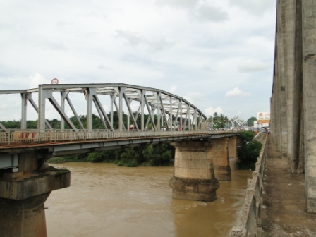 Phật Giáo Đak Lak Làm Lễ Khai Kinh Triệu Hồn Tại Cầu Sêrrepok