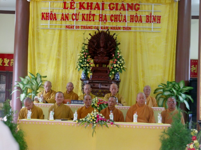 Khai Giảng Khóa An Cư Kiết Hạ Tại Chùa Hòa Bình Năm 2012