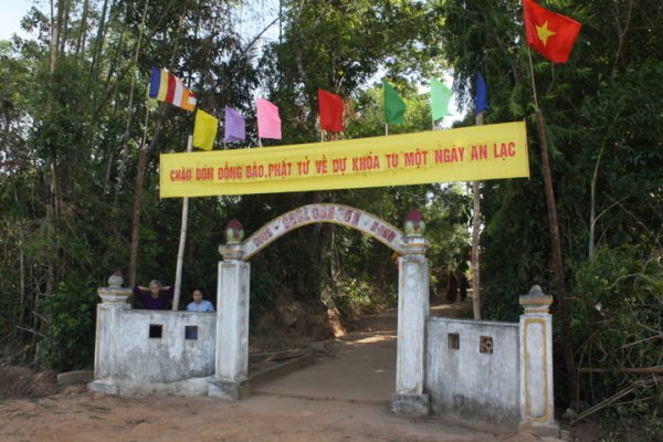 Côn Sơn Tự ngày Phật “trở về”