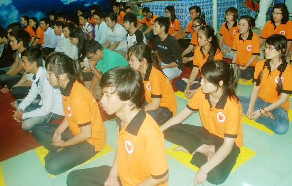 CLB Nhân Sinh tổ chức Thiền tập – Pháp thoại cho Thí sinh