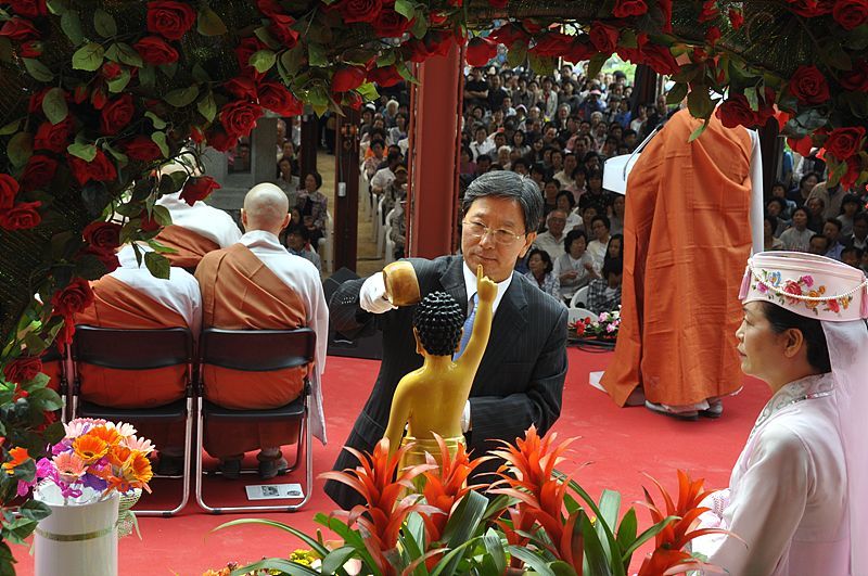 Hàn Quốc : Chùa Phụng Ân Phúc lợi Y tế xã hội chuẩn bị Lễ tắm Phật