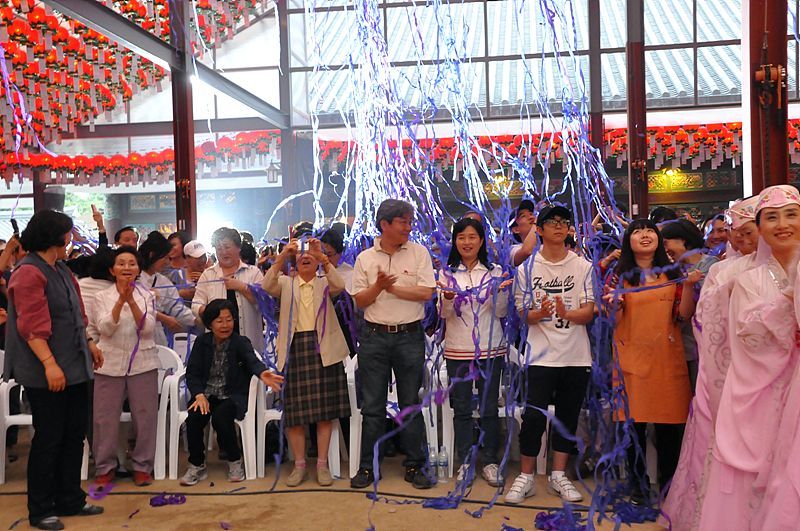 Hàn Quốc : Chùa Phụng Ân Phúc lợi Y tế xã hội chuẩn bị Lễ tắm Phật