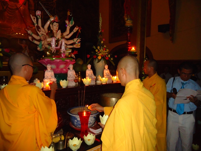 Hàng ngàn ngọn nến thắp sáng đêm Tri Ân &amp; Báo Ân
