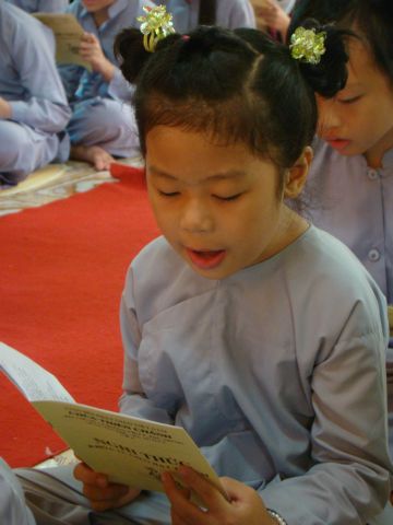 Hoằng Pháp Trẻ: Khai giảng lớp giáo lý thanh thiếu niên chùa Thiên Chánh, Q. Tân Phú