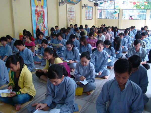Hoằng Pháp Trẻ: Khai giảng lớp giáo lý thanh thiếu niên chùa Thiên Chánh, Q. Tân Phú