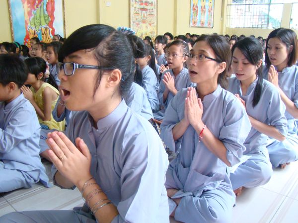 Hoằng Pháp Trẻ: Khai giảng lớp giáo lý thanh thiếu niên chùa Thiên Chánh, Q. Tân Phú