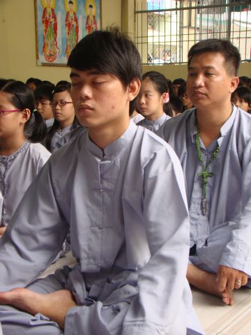 Hoằng Pháp Trẻ: Khai giảng lớp giáo lý thanh thiếu niên chùa Thiên Chánh, Q. Tân Phú