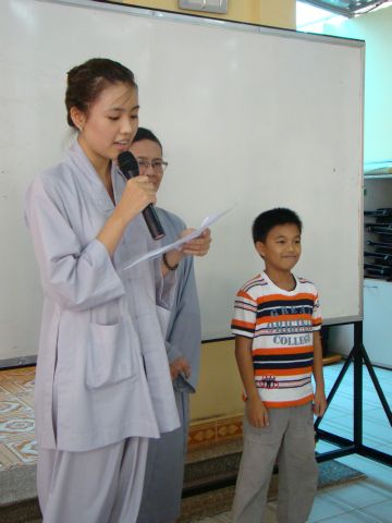 Hoằng Pháp Trẻ: Khai giảng lớp giáo lý thanh thiếu niên chùa Thiên Chánh, Q. Tân Phú
