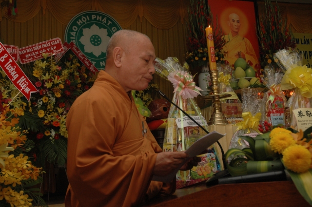 Lễ Tưởng Niệm 49 Năm Bồ Tát Thích Quảng Đức Vị Pháp Thiêu Thân (20/04/1963 - 20/04/2012 ÂL)