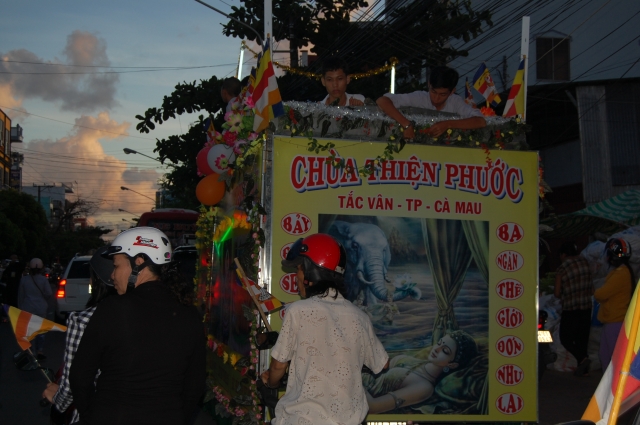Cà Mau: Trang nghiêm trọng thể tổ chức Đại Lễ Phật Đản Phật lịch 2556