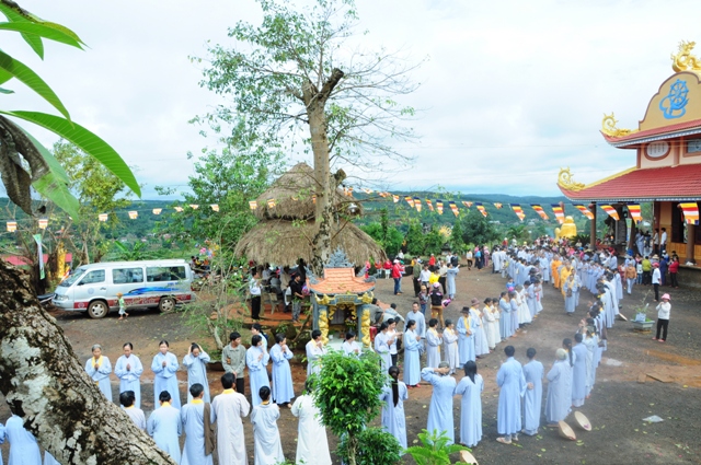 Đại lễ Báo Ân tại chùa Hoa Khai