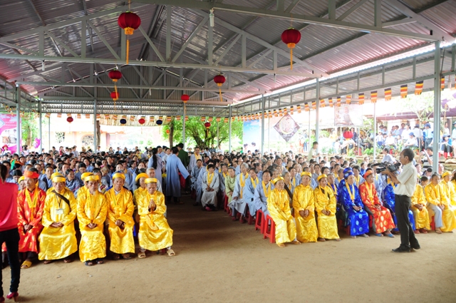 Đại lễ Báo Ân tại chùa Hoa Khai