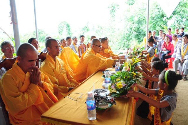 Đại lễ Báo Ân tại chùa Hoa Khai