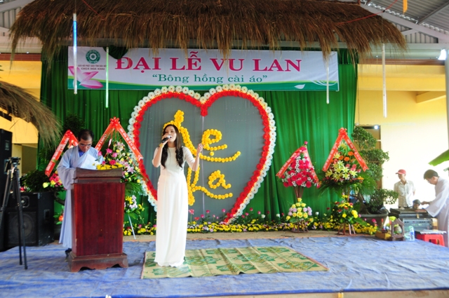 Đại lễ Báo Ân tại chùa Hoa Khai