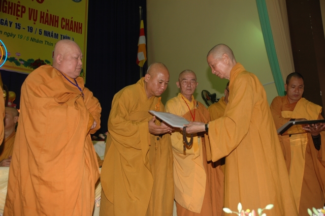 Bình Dương: 	 Bế Giảng Khóa Bồi Dưỡng Trụ Trì Và Nghiệp Vụ Hành Chính