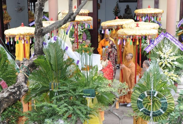 Chùm ảnh: Lễ cung tiến giác linh trưởng lão hòa thượng Thích Minh Châu ngày 05-09-2012