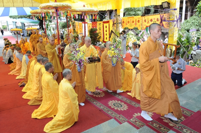 Chùm ảnh: Lễ cung tiến giác linh trưởng lão hòa thượng Thích Minh Châu ngày 05-09-2012