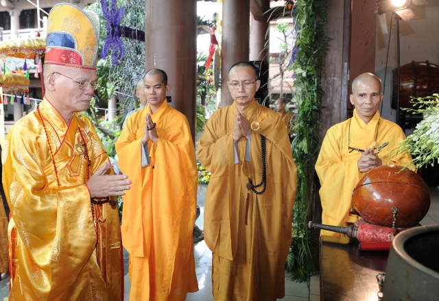 Chùm ảnh: Lễ cung tiến giác linh trưởng lão hòa thượng Thích Minh Châu ngày 05-09-2012