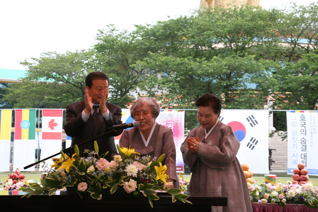 Hàn Quốc : Chùa Hoằng Pháp sinh hoạt đầu tháng 6.2012