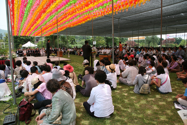 Hàn Quốc : Chùa Hoằng Pháp sinh hoạt đầu tháng 6.2012