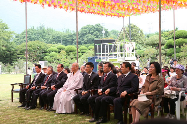 Hàn Quốc : Chùa Hoằng Pháp sinh hoạt đầu tháng 6.2012