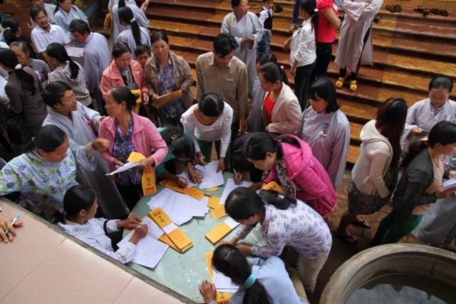 Lễ Vu Lan tại chùa Bửu Minh, Chư Păh – Gia Lai (DL.2012-PL.2556)