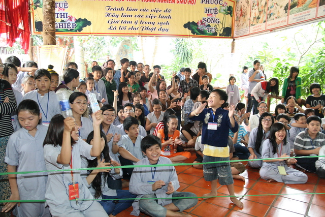 Đồng Nai: Chùm ảnh gameshow cuộc thi “Hồi trống pháp” và tô tranh với chủ đề: “Mái chùa con yêu”
