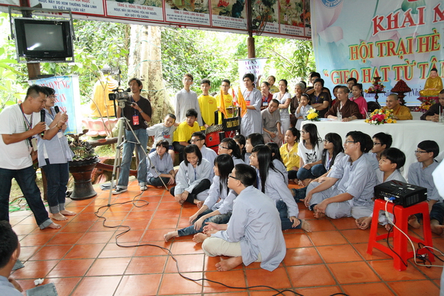 Đồng Nai: Chùm ảnh gameshow cuộc thi “Hồi trống pháp” và tô tranh với chủ đề: “Mái chùa con yêu”