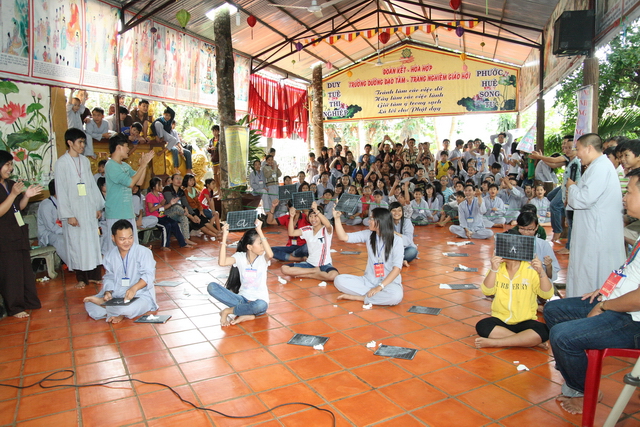 Đồng Nai: Chùm ảnh gameshow cuộc thi “Hồi trống pháp” và tô tranh với chủ đề: “Mái chùa con yêu”